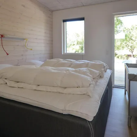 Three-bedroom In Ebeltoft